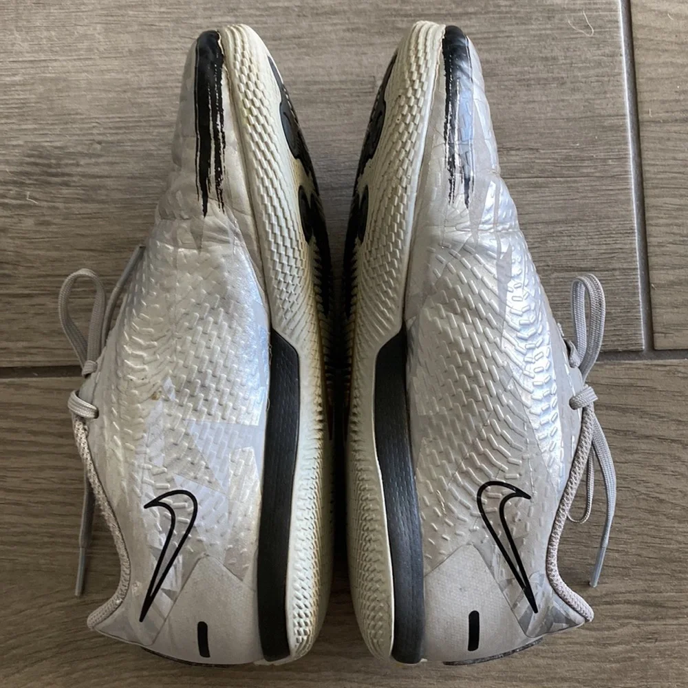 Nike Phantom GT Scorpion Academy Jr. Indoor Shoes Youth - Wolf Grey - Picture 7 of 11